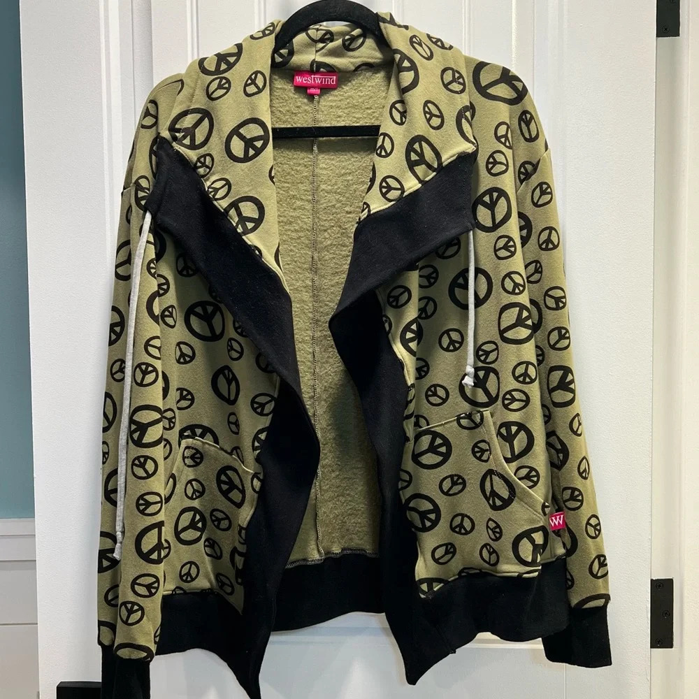 WestWind Olive Green & Black Zipperless Hoodless‎ Jacket. Size M/L. Like New.